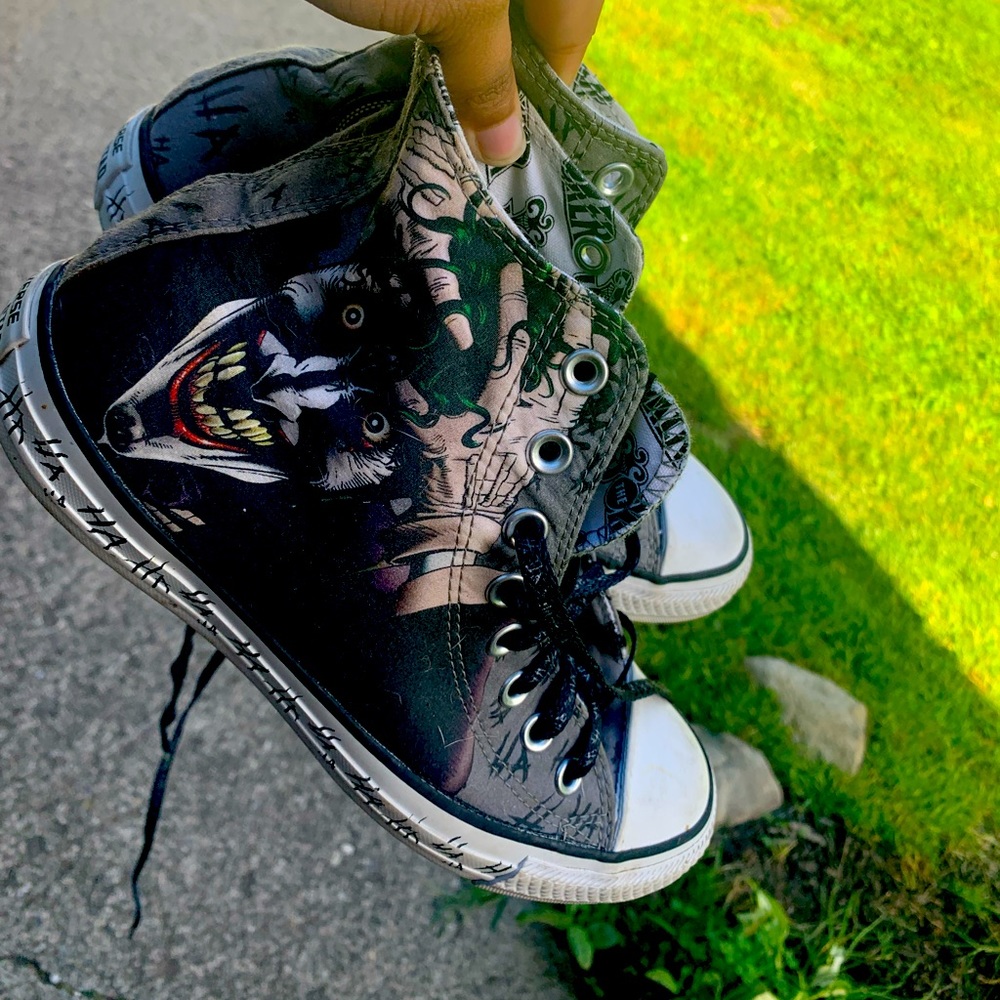 Joker Converse